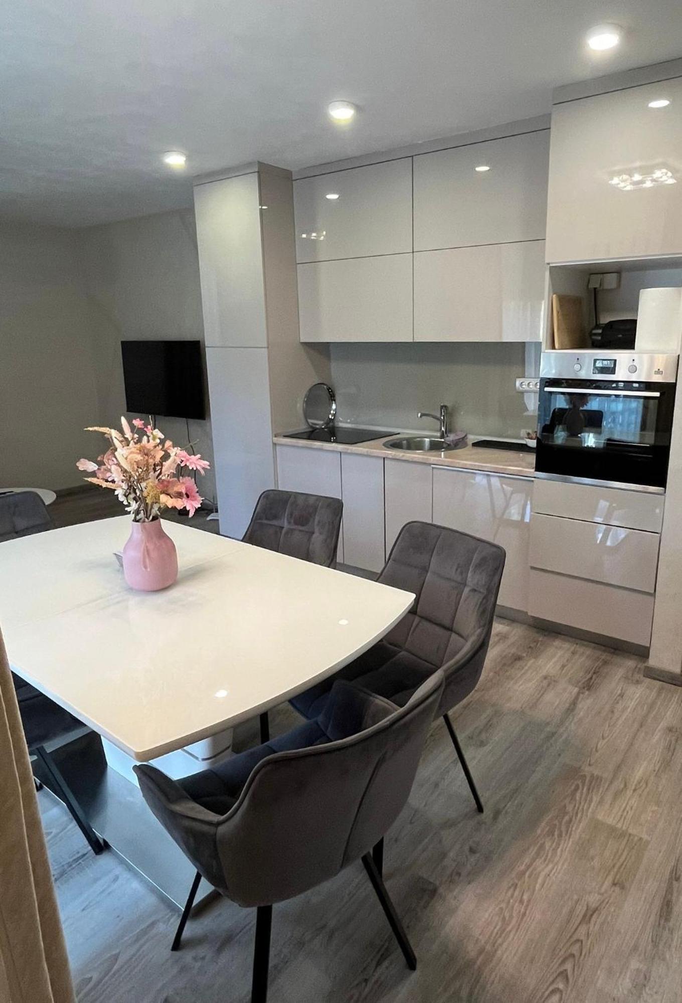 Vila Moste 2 - Free Parking & Pool, Ev Station 류블랴나 외부 사진