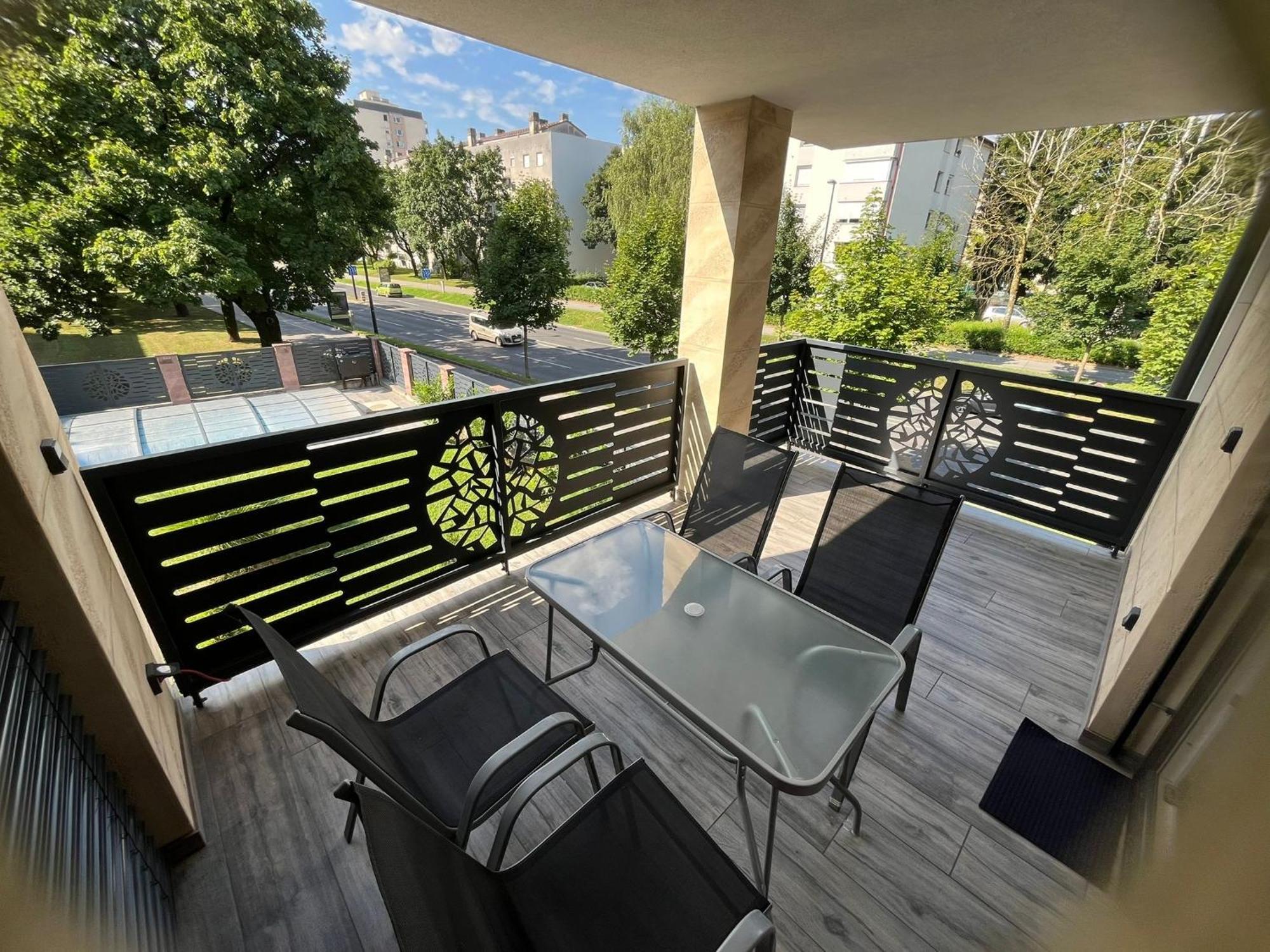Vila Moste 2 - Free Parking & Pool, Ev Station 류블랴나 외부 사진